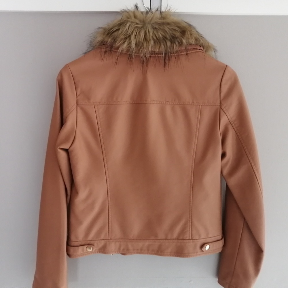 F21 Faux Leather Fur Trim Jacket NWOT - Picture 2 of 3